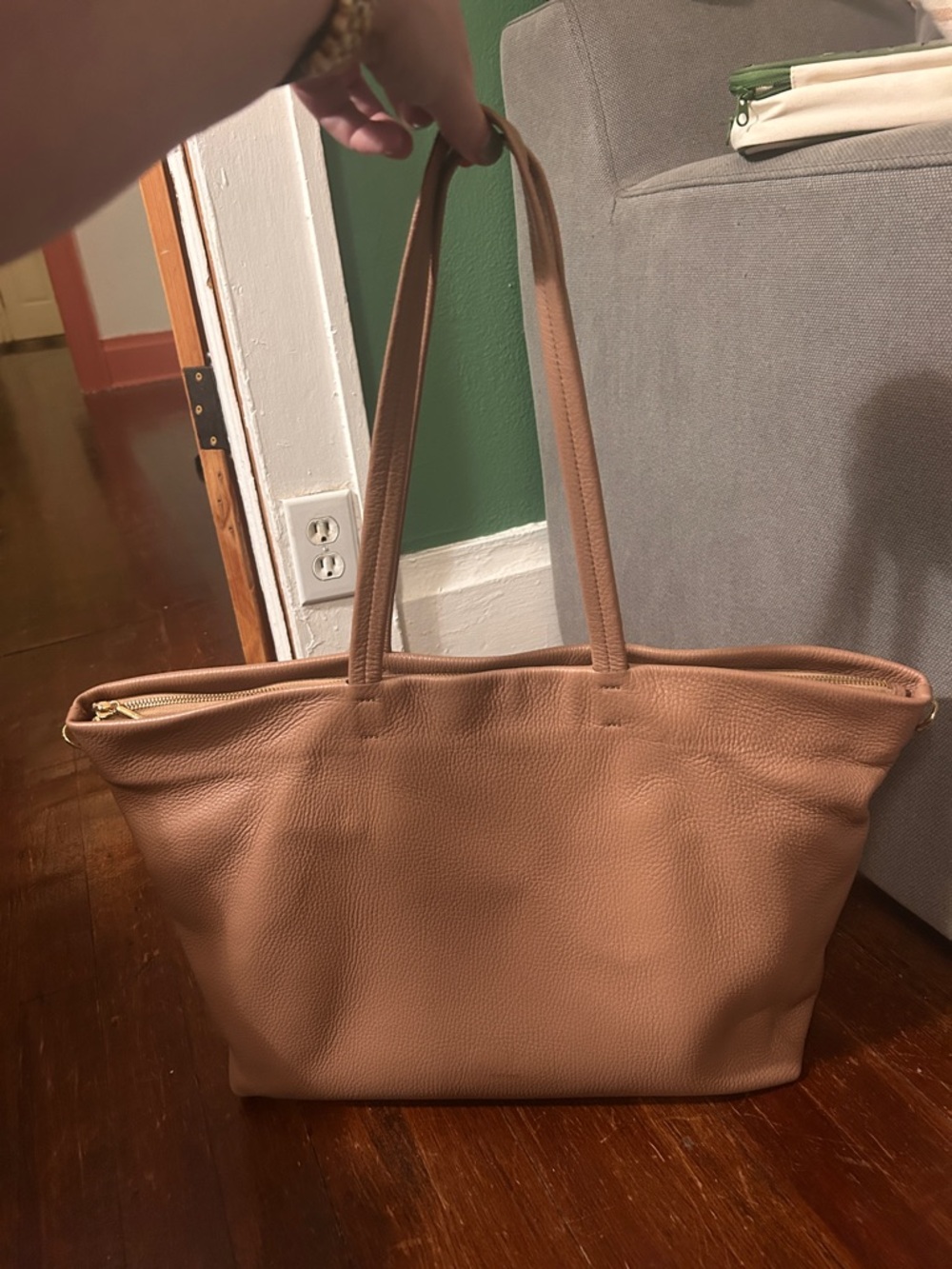 Cuyana Classic Easy Zipper Tote